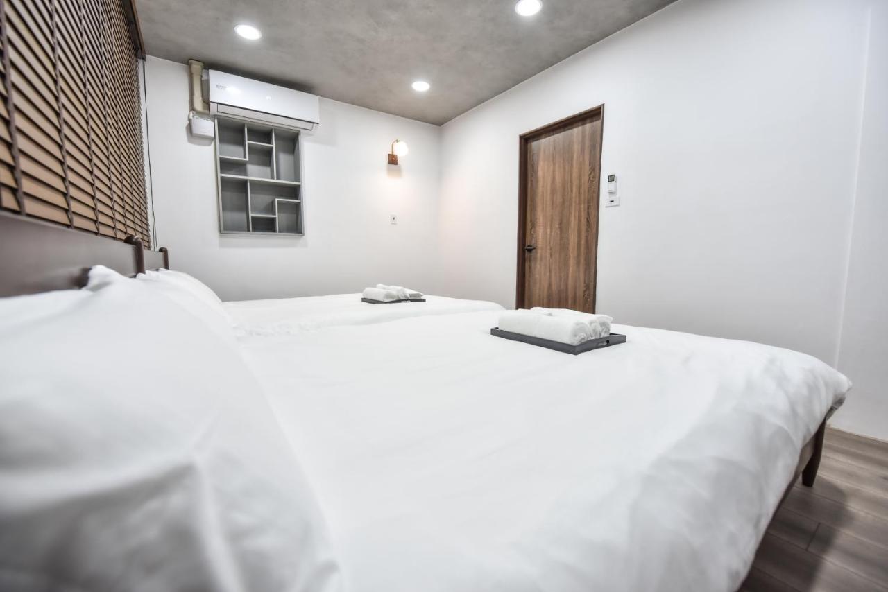 Eryang Homestay Tainan Exterior foto